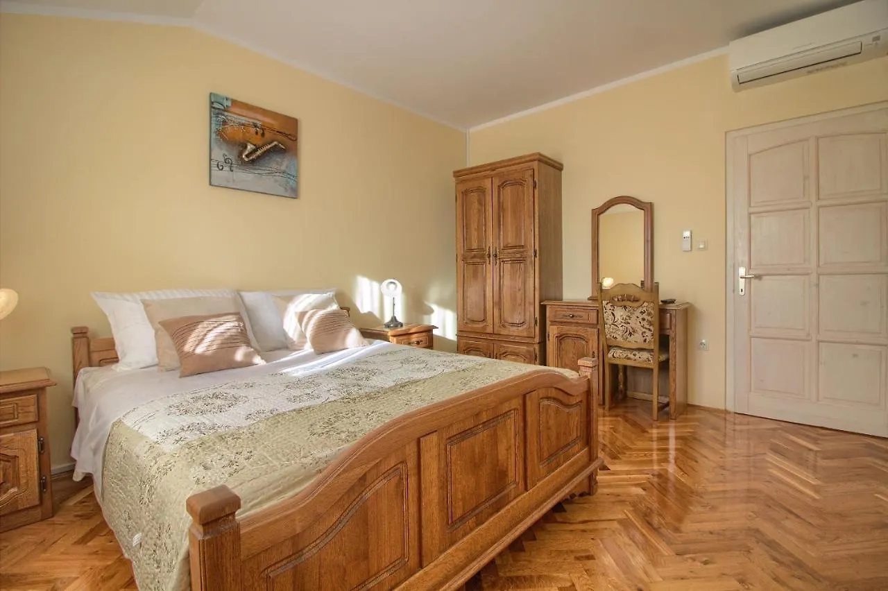 Beautiful Villa Divina With Large Pool, Sauna & Hydrommassage Near Pula, High Level Of Privacy Šišan Horvátország