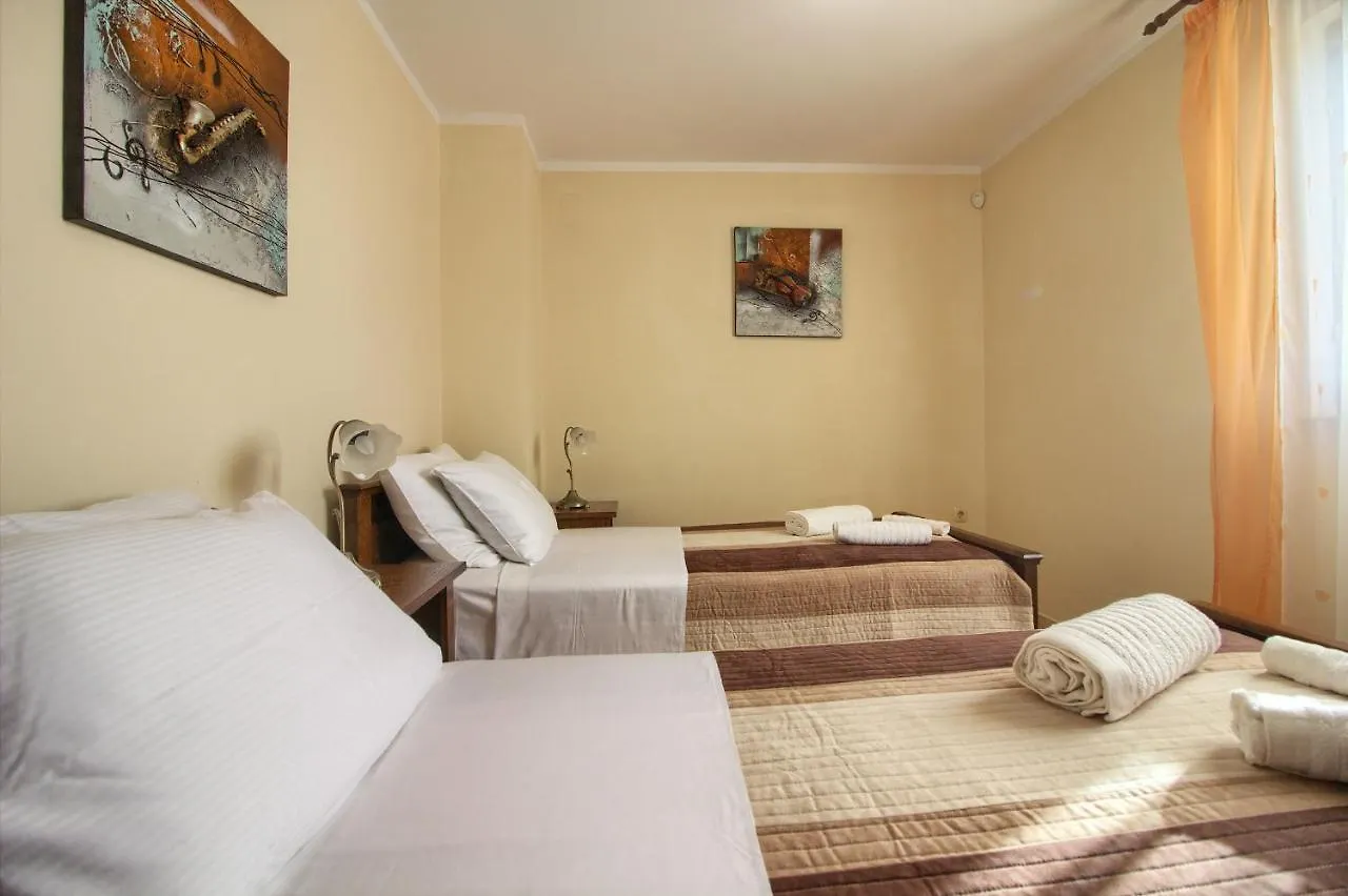 Beautiful Villa Divina With Large Pool, Sauna & Hydrommassage Near Pula, High Level Of Privacy Šišan 0*,  Κροατία