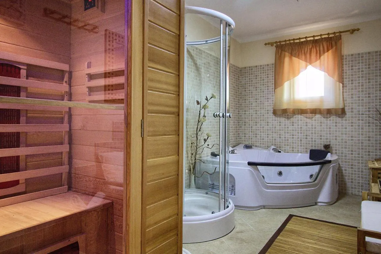 Beautiful Villa Divina With Large Pool, Sauna & Hydrommassage Near Pula, High Level Of Privacy Šišan